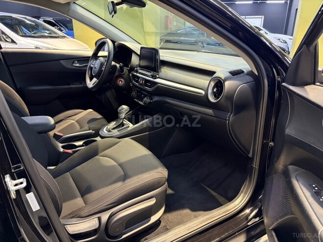 Kia Forte-14
