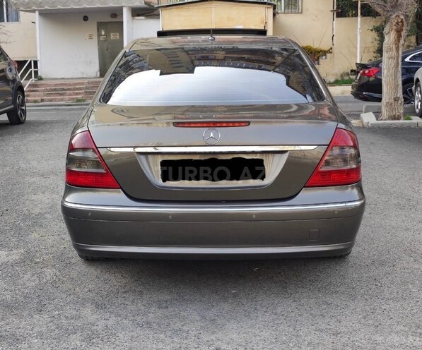 Mercedes E 220-8