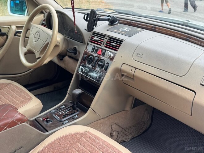 Mercedes C 230-4