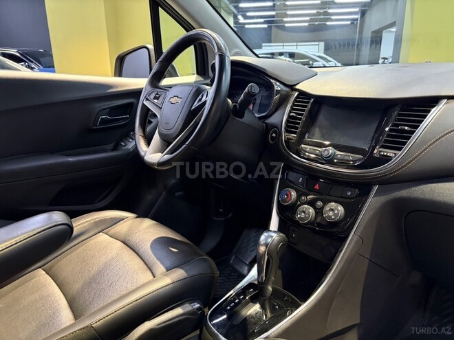 Chevrolet Trax-17