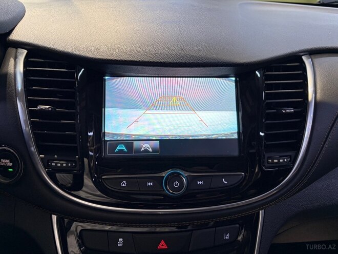 Chevrolet Trax-12