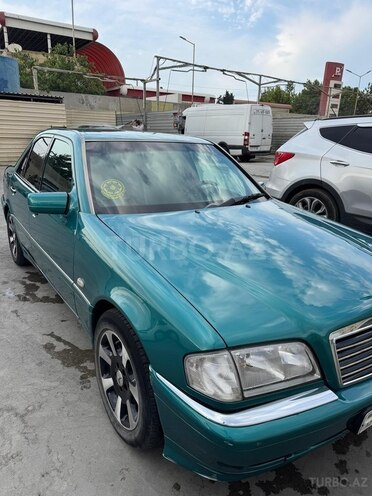 Mercedes C 200-2