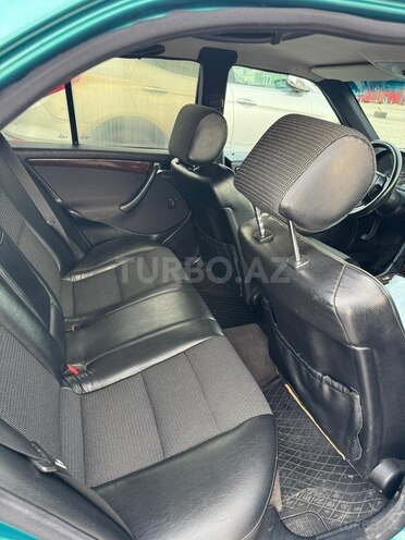 Mercedes C 200-7