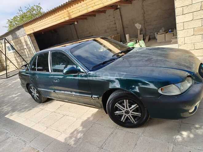 Hyundai Sonata-4