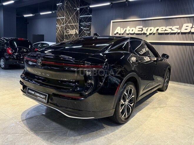 Toyota Crown-4