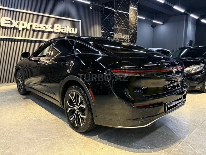 Toyota Crown-2