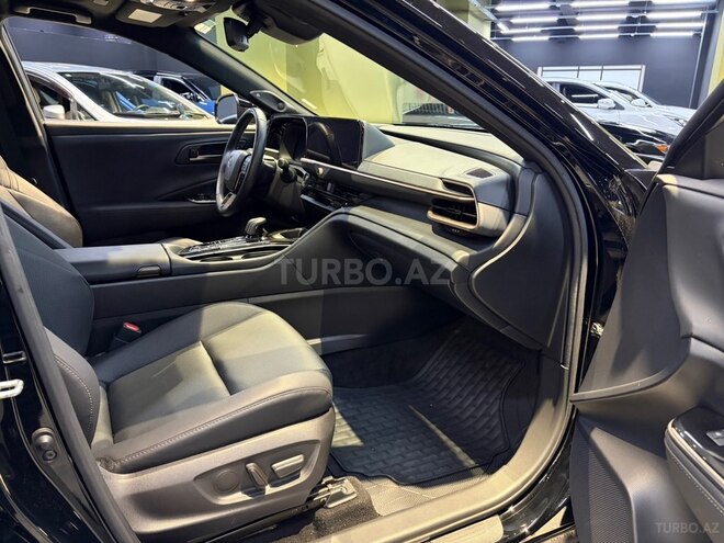 Toyota Crown-16