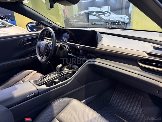 Toyota Crown-17