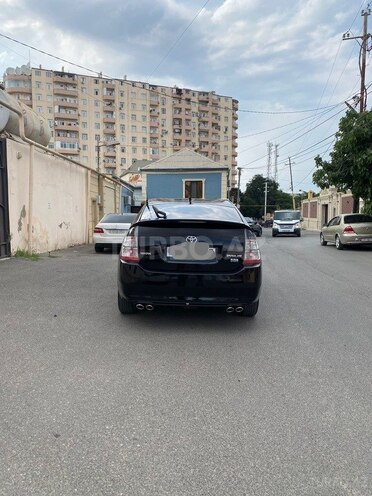 Toyota Prius-2