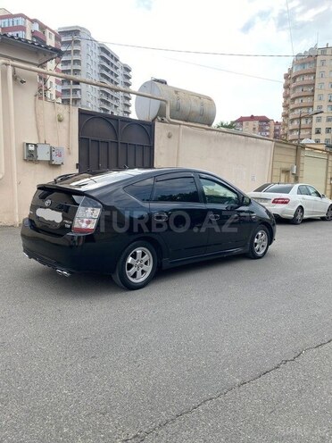 Toyota Prius-10