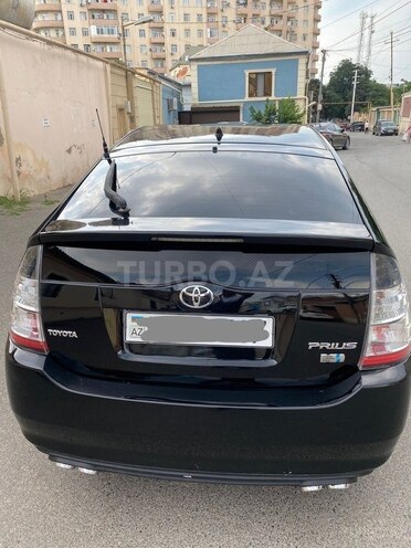 Toyota Prius-13