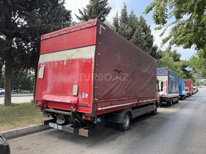Mercedes Atego 818-5