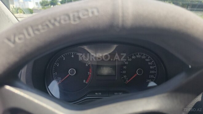 Volkswagen Polo 2017, 318,363 km - 1.6 l - Bakı