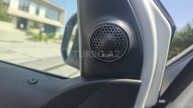 Volkswagen Polo 2017, 318,363 km - 1.6 l - Bakı
