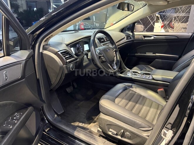 Ford Fusion (North America)-20