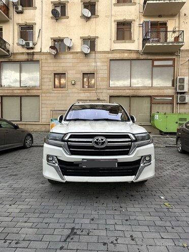 Toyota Land Cruiser-2