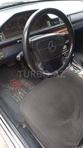 Mercedes E 220-8