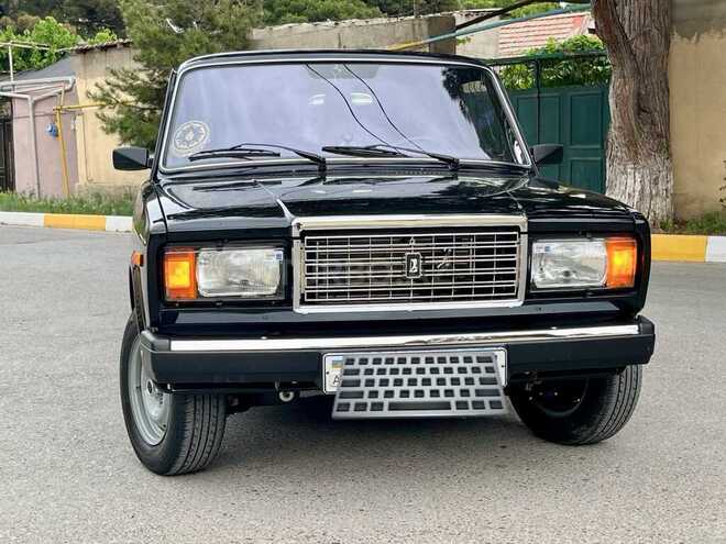 LADA (VAZ) 2107-8