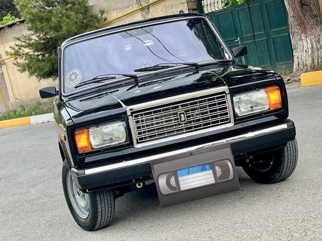 LADA (VAZ) 2107-1