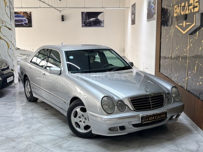 Mercedes E 220-3