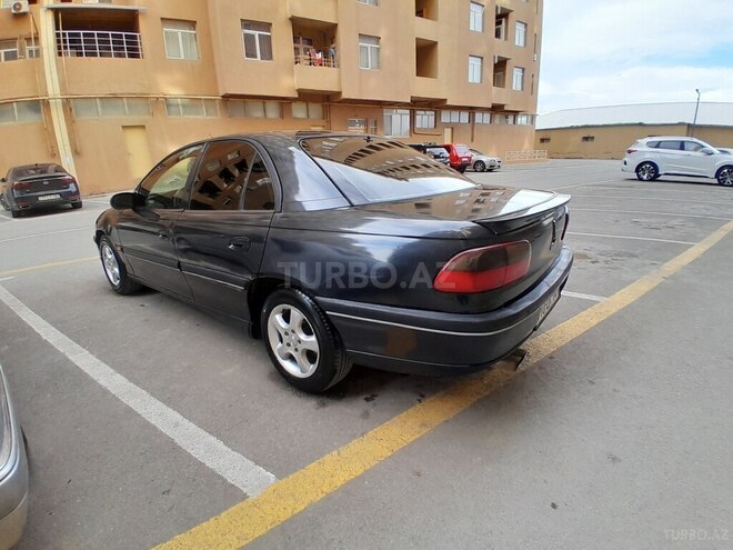 Opel Omega-4
