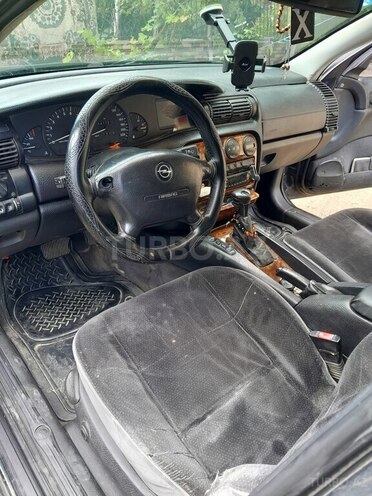 Opel Omega-9