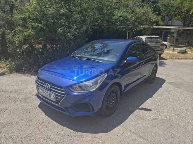 Hyundai Accent-4