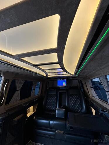 Volkswagen Transporter-10
