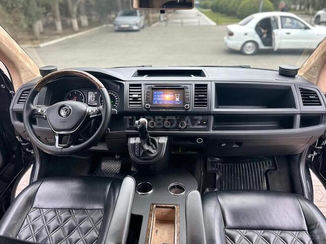 Volkswagen Transporter-8