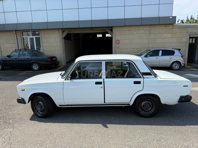 LADA (VAZ) 2107-5
