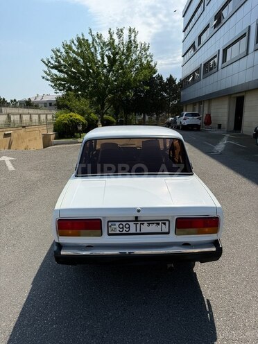 LADA (VAZ) 2107-4