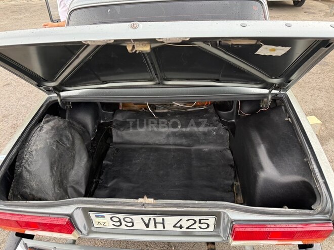 LADA (VAZ) 2107-2