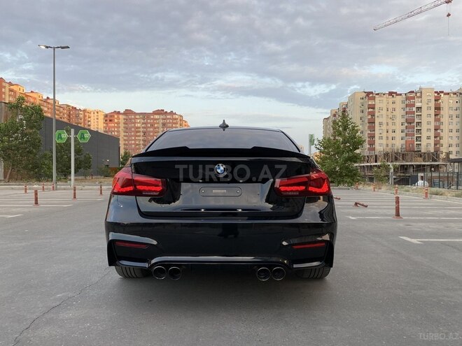 BMW 320-2
