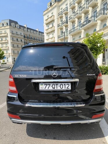Mercedes GL 550 4MATIC-5