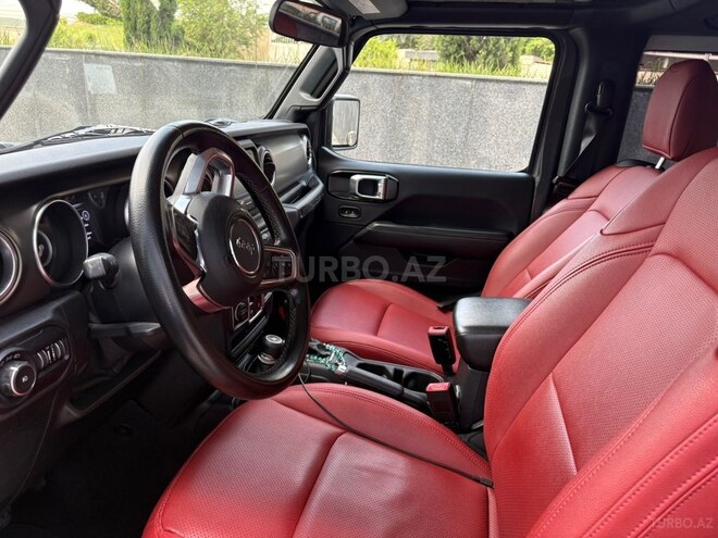 Jeep Wrangler-10