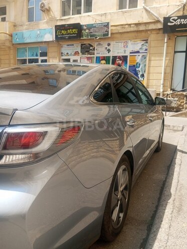 Hyundai Sonata-7