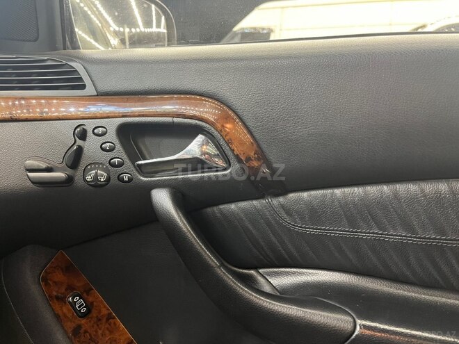 Mercedes S 320-13