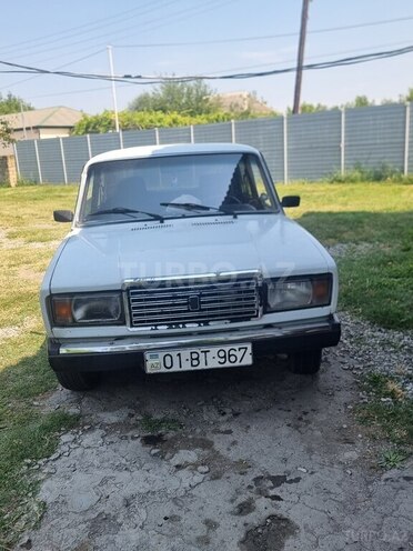 LADA (VAZ) 2107-1