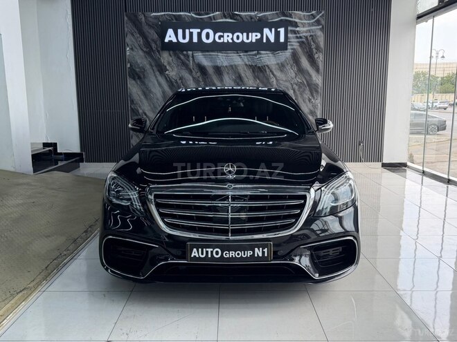 Mercedes S 400 d-12