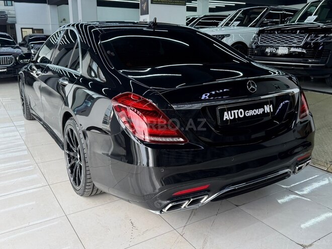 Mercedes S 400 d-10