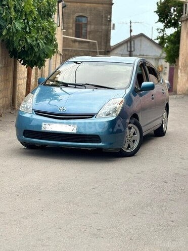 Toyota Prius-2