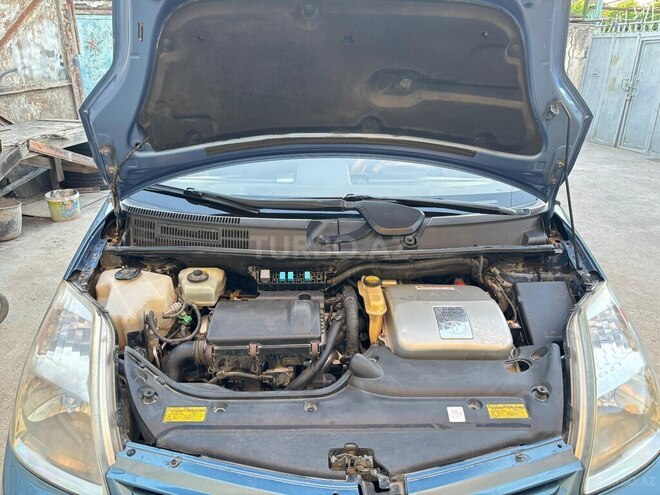 Toyota Prius-9