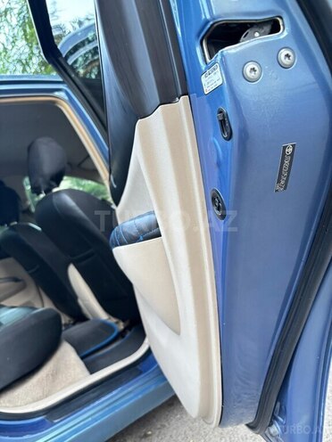 Toyota Prius-17