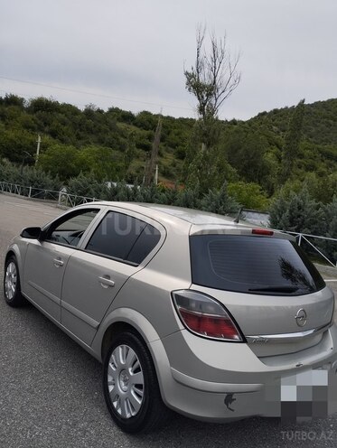 Opel Astra-7