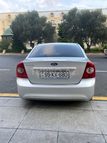 Ford Focus-2