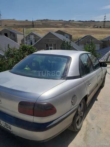 Opel Omega-4
