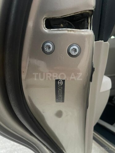 Toyota Prius-7