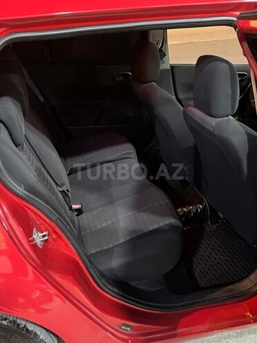Renault Megane-11