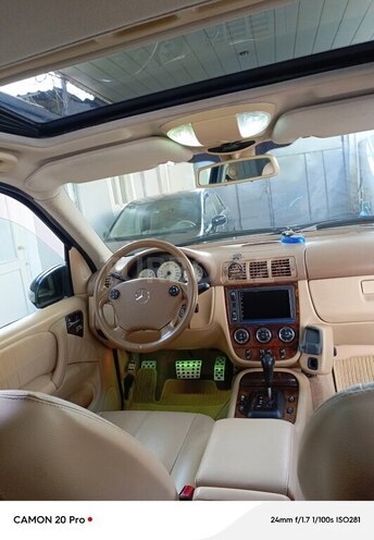 Mercedes ML 350-7