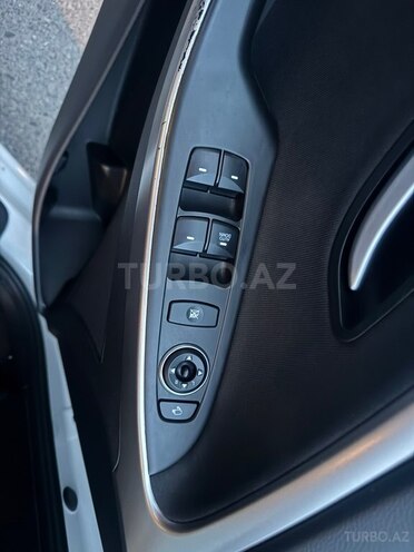 Hyundai i30-11